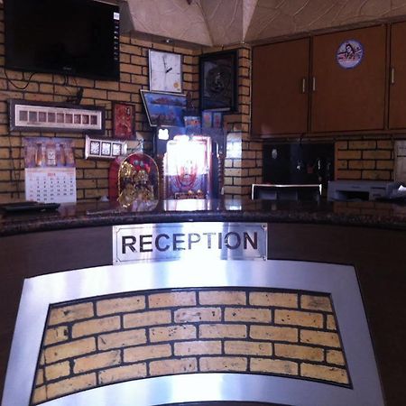 Shree Guru Kripa Atithi Bhavan Hotel マトゥラー エクステリア 写真